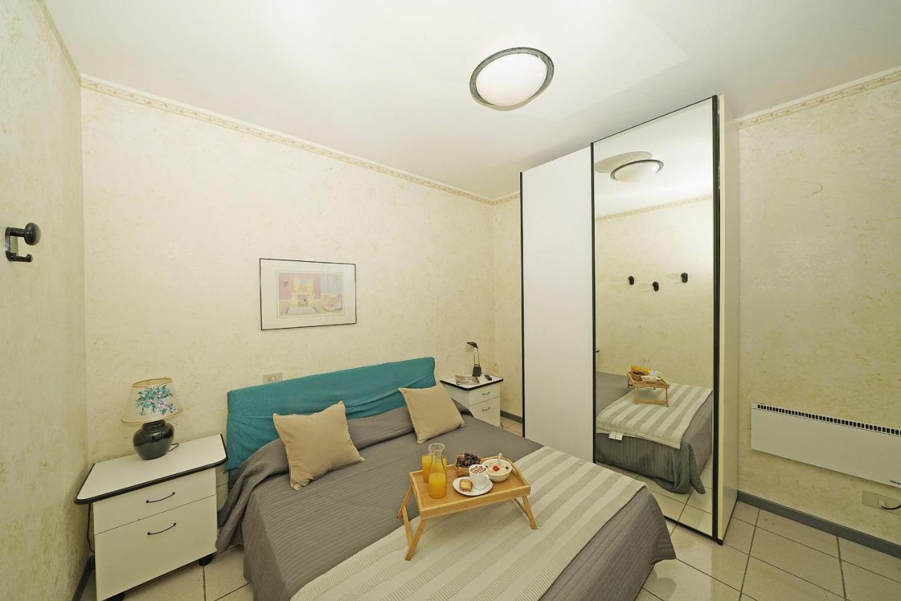 Apartament Il Porticciolo P1-12 By Wonderful Italy Sirmione Zewnętrze zdjęcie