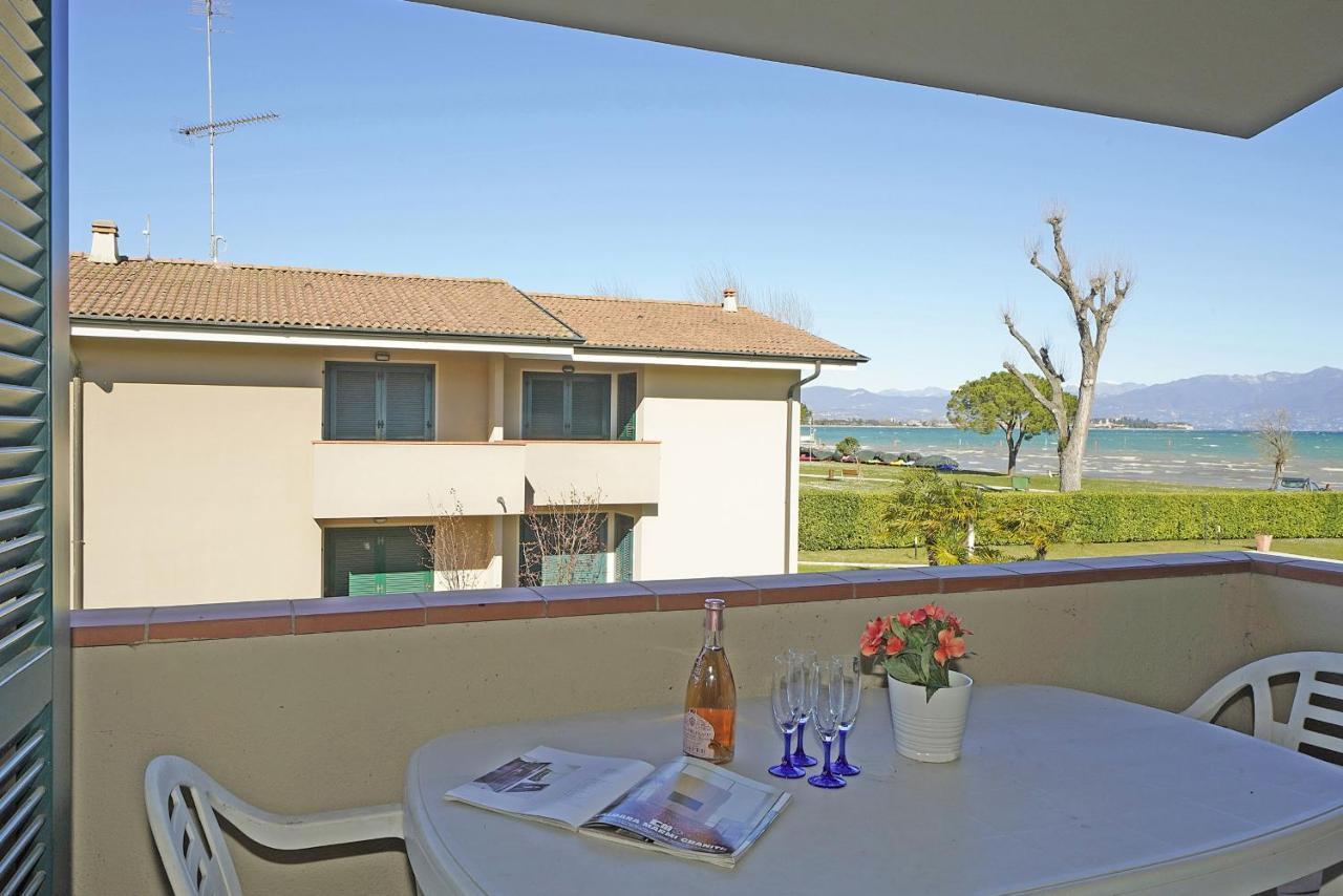Apartament Il Porticciolo P1-12 By Wonderful Italy Sirmione Zewnętrze zdjęcie