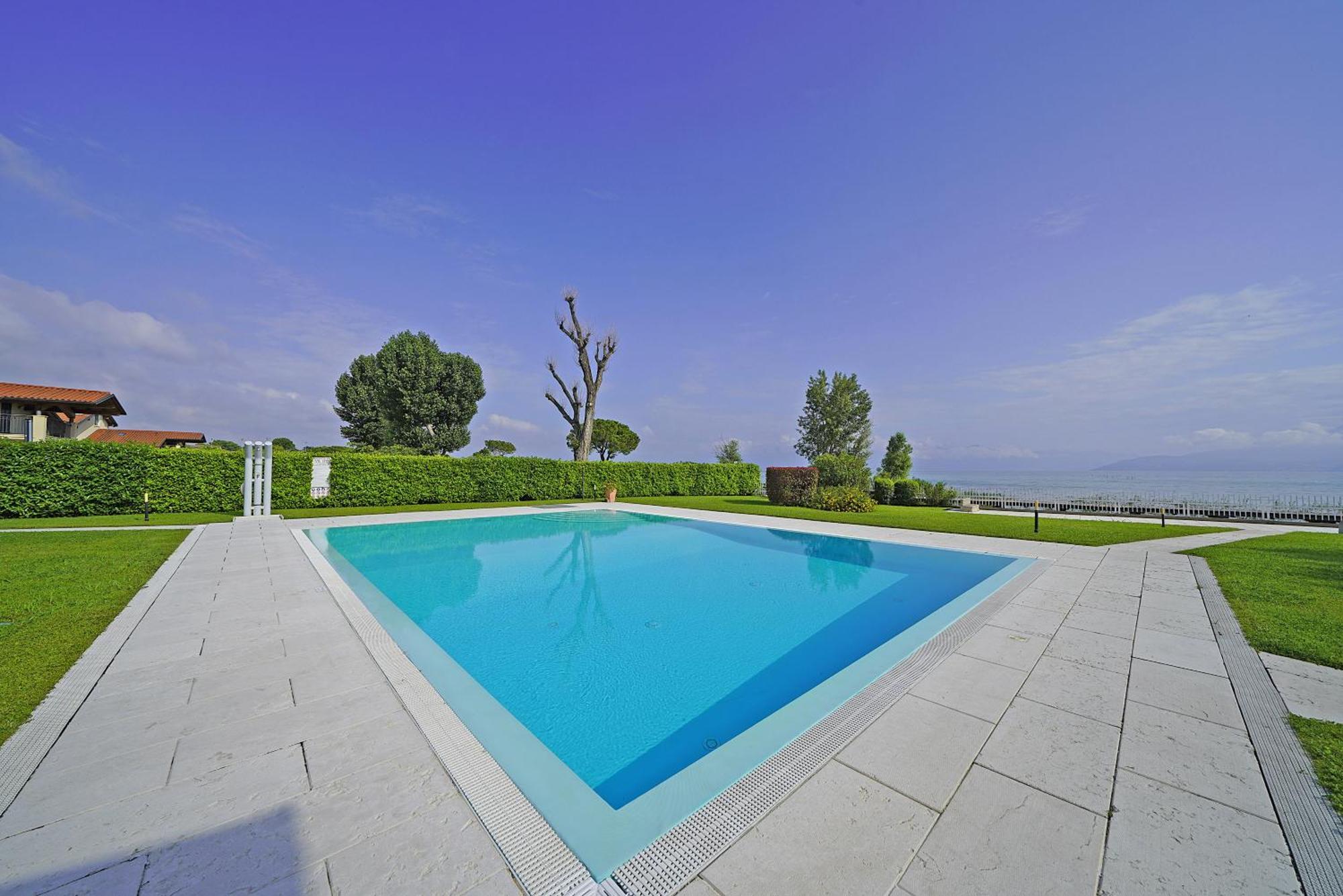 Apartament Il Porticciolo P1-12 By Wonderful Italy Sirmione Zewnętrze zdjęcie