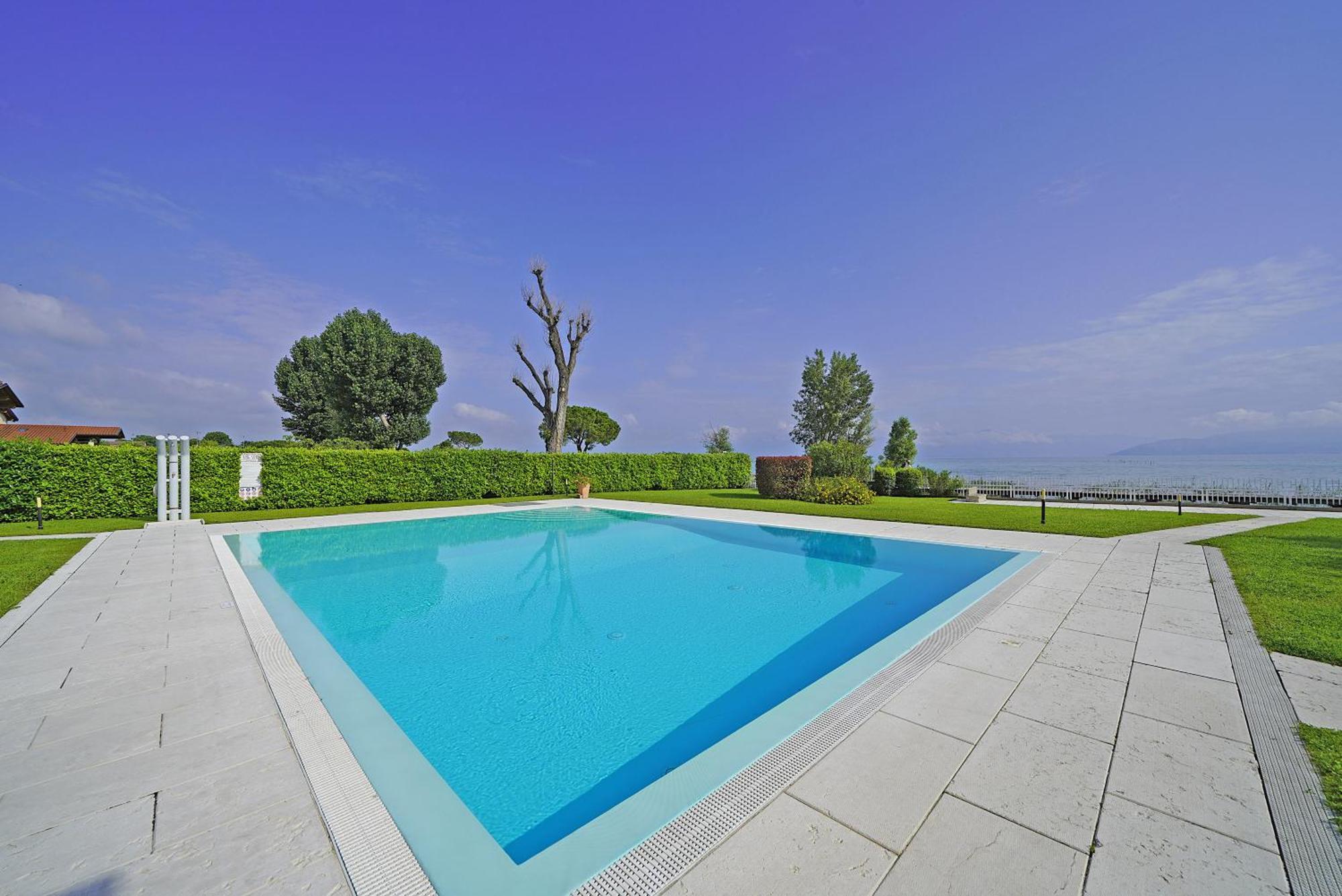 Apartament Il Porticciolo P1-12 By Wonderful Italy Sirmione Zewnętrze zdjęcie