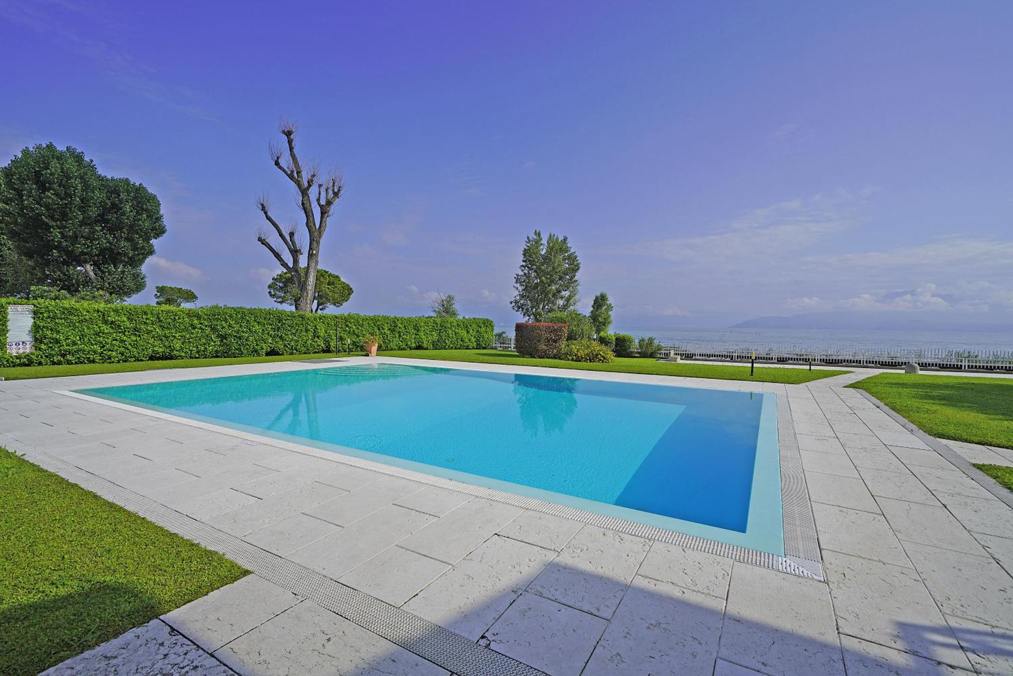 Apartament Il Porticciolo P1-12 By Wonderful Italy Sirmione Zewnętrze zdjęcie